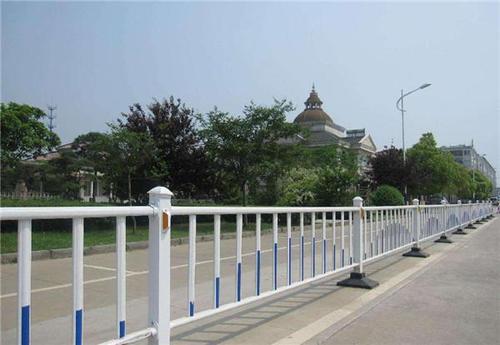 镇江/泰州市政护栏拼装设计该选用什么样的螺丝