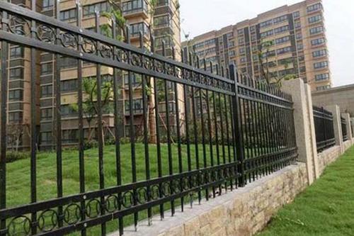 杭州/湖州简述锌钢护栏的使用安全性能