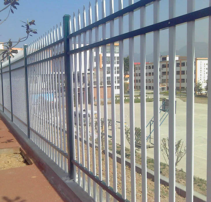 为你分享一下围墙锌钢护栏的优势体现在那几个方面呢？