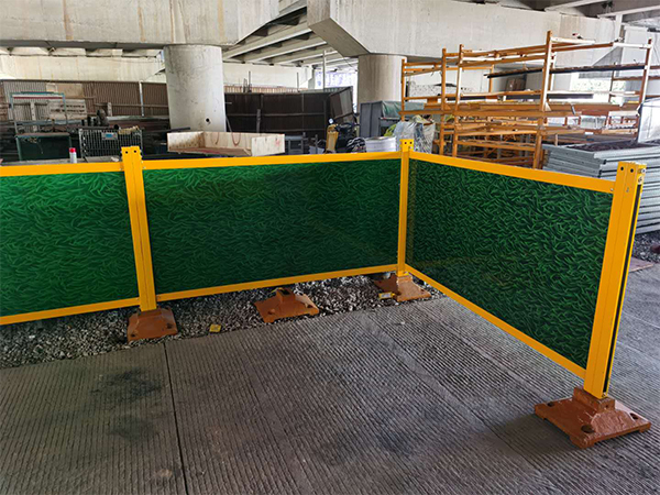 钢木复合板交通护栏