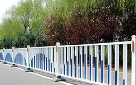 新疆买道路围栏的公司，新疆市政道路栏,新疆市政道路栏,乌市新嘉城市政设施有限公司