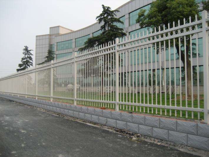 黑龙江/大庆什么是锌钢围墙护栏以及产品特点