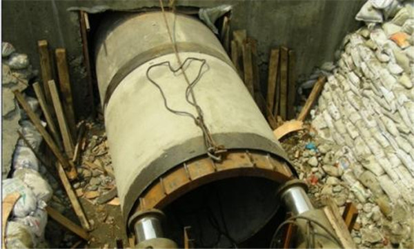 南阳水泥管厂家分享顶管应用在城市地下管道节约了搬迁费用