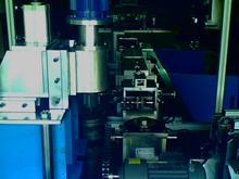 苏州全自动螺丝组装机代替人工装配提高工作效率为膨胀螺丝生产企业降低生产成本