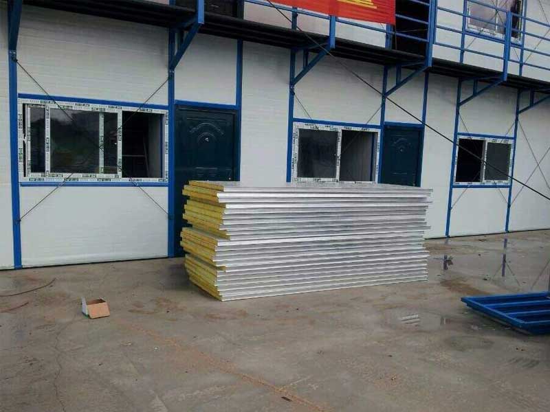 新疆彩钢活动房对装配地点和环境的要求