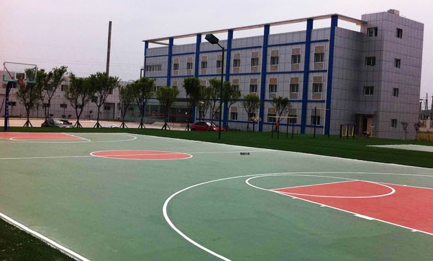 丙烯酸球场材料厂家之丙烯酸篮球场施工技术要求