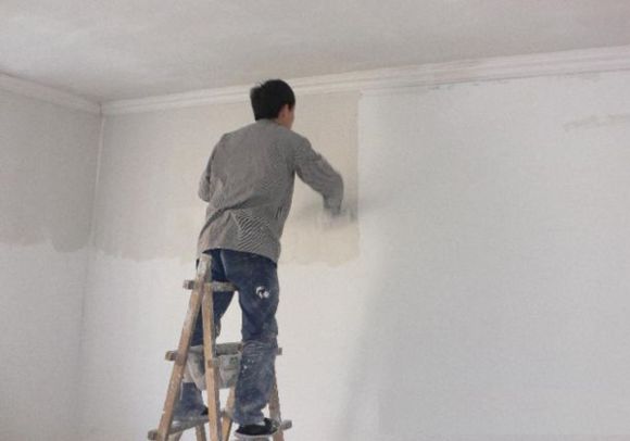 房屋翻新，墙面漆施工方法