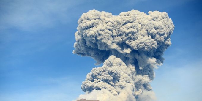 印尼又一活火山爆发 福州不锈钢伸缩门厂家提醒居民注意安全
