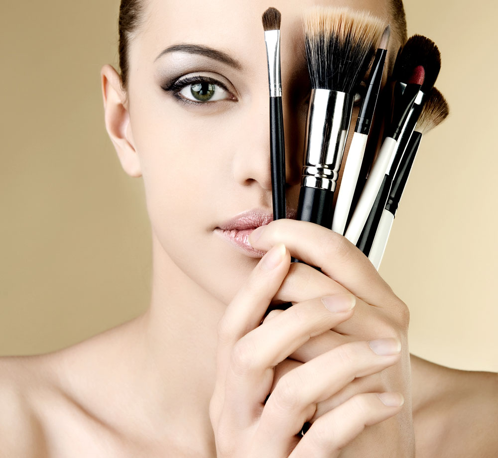 昆明化妆培训提醒注意这几个化妆禁区！