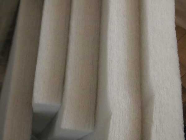 新疆叶茂布料辅料加工——关于喷胶棉的原料选择