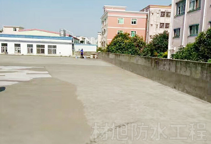 昆明官渡区房顶防水补漏公司老师傅给大家讲讲如何做好平屋顶防水补漏？