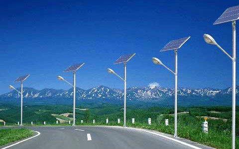 提高太阳能路灯使用寿命的方法