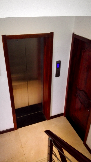 昆明德奧家用別墅電梯安裝于世博生態城