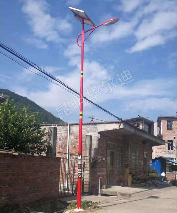 云南彝族特色太陽能路燈