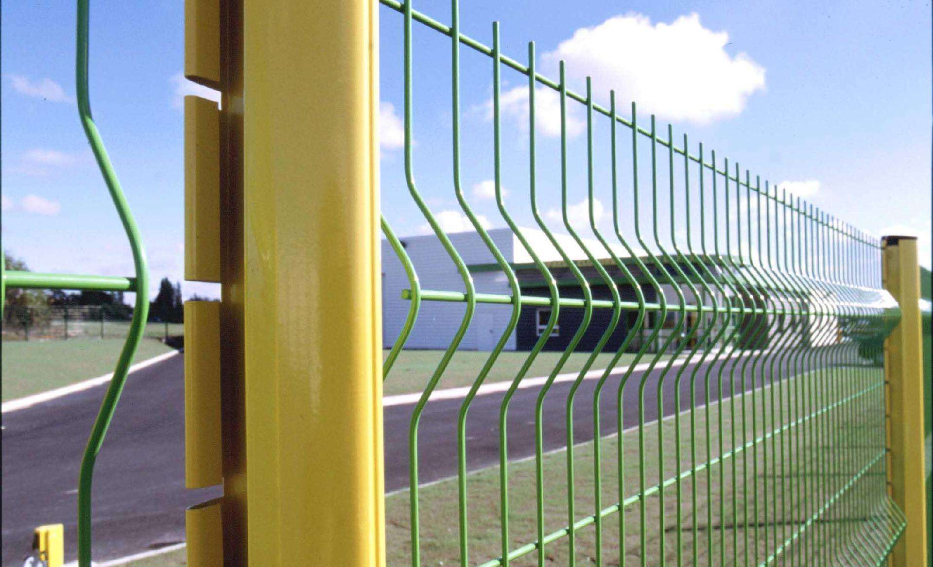 安装高速护栏网的立柱要注意哪些问题?