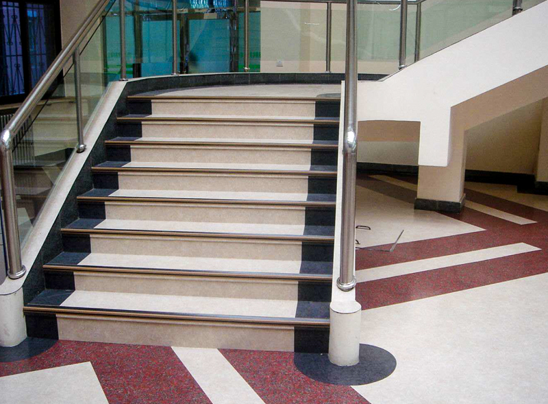 樓梯防滑塑膠地板
