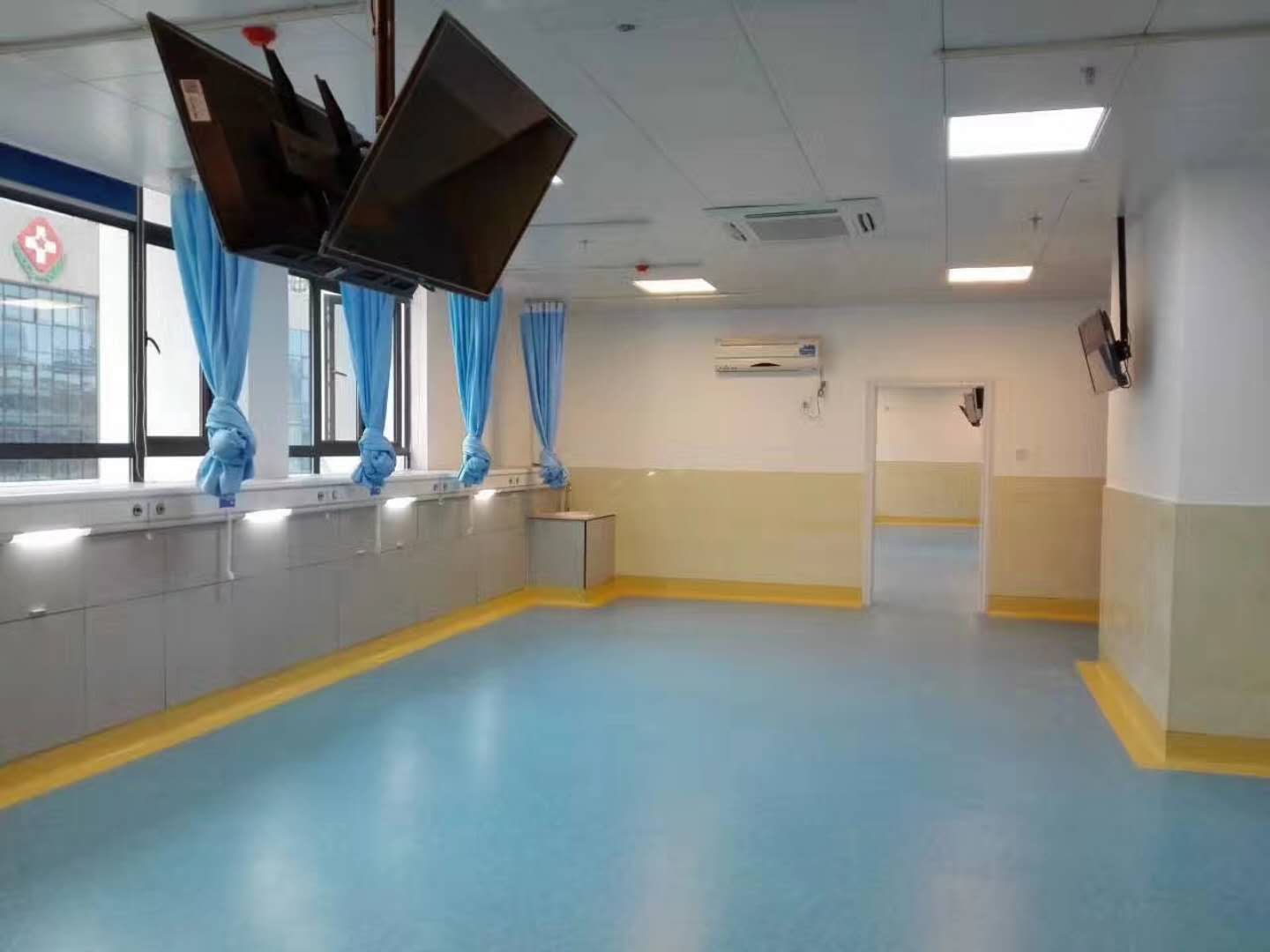 医院装修为什么会选云南塑胶地板