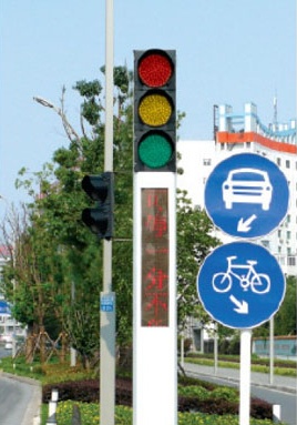 云南昆明交通信号灯杆厂家告诉你交通信号机是需要调制的