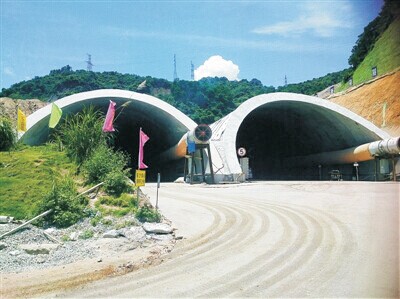 昆明隧道道路安全应该防与护结合