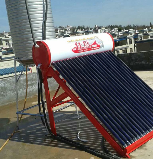 云南太阳能厂家论述太阳能水泵技术的运和发展前景关系