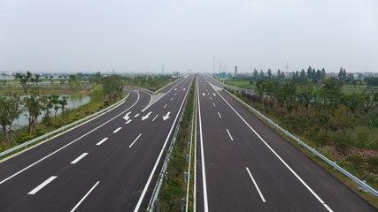 在云南昆明应该怎么样办理公路工程资质
