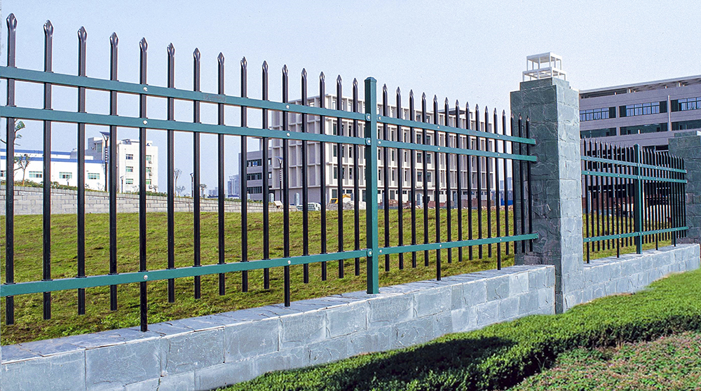 云南锌钢护栏作为围墙护栏有什么好处