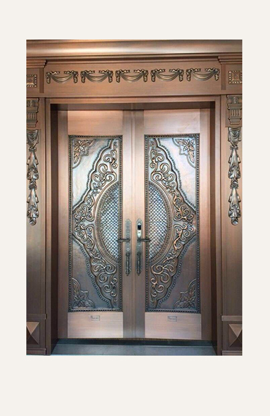 在云南别墅铜门定制设计中不同的材质应该怎样选择