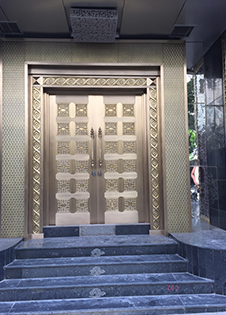 在云南别墅铜门购买时关于铜门质量的判断依据都有哪些