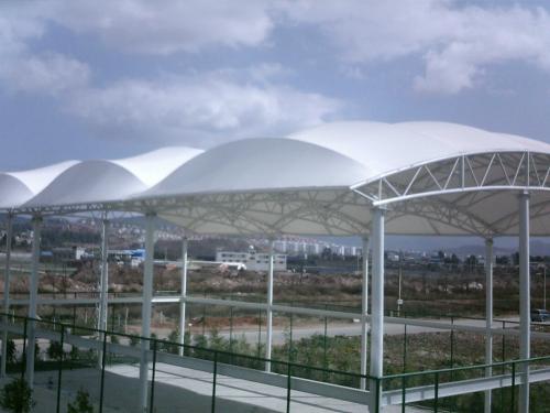 膜结构屋顶网球场