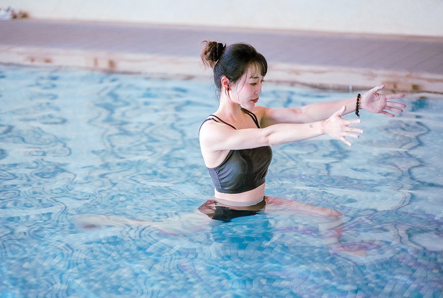 练水上瑜伽青岛悦瑜伽公司介绍时需要注意的问题