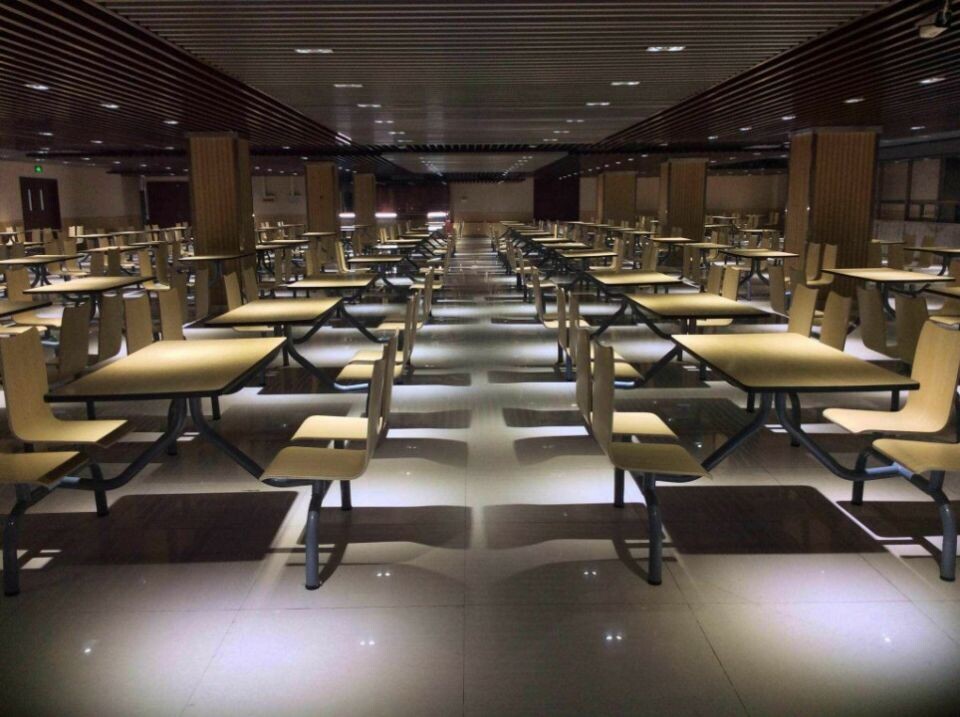 河南安阳快餐桌椅厂家电话分享如何让快餐店的快餐桌椅符合流行趋势