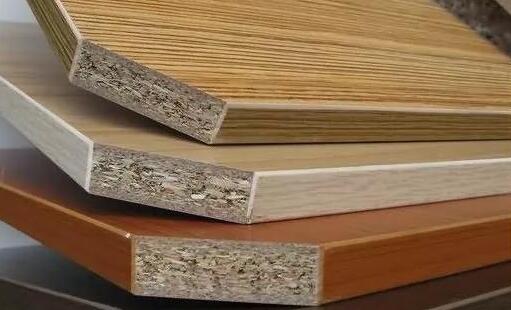 实木颗粒板的表面特性