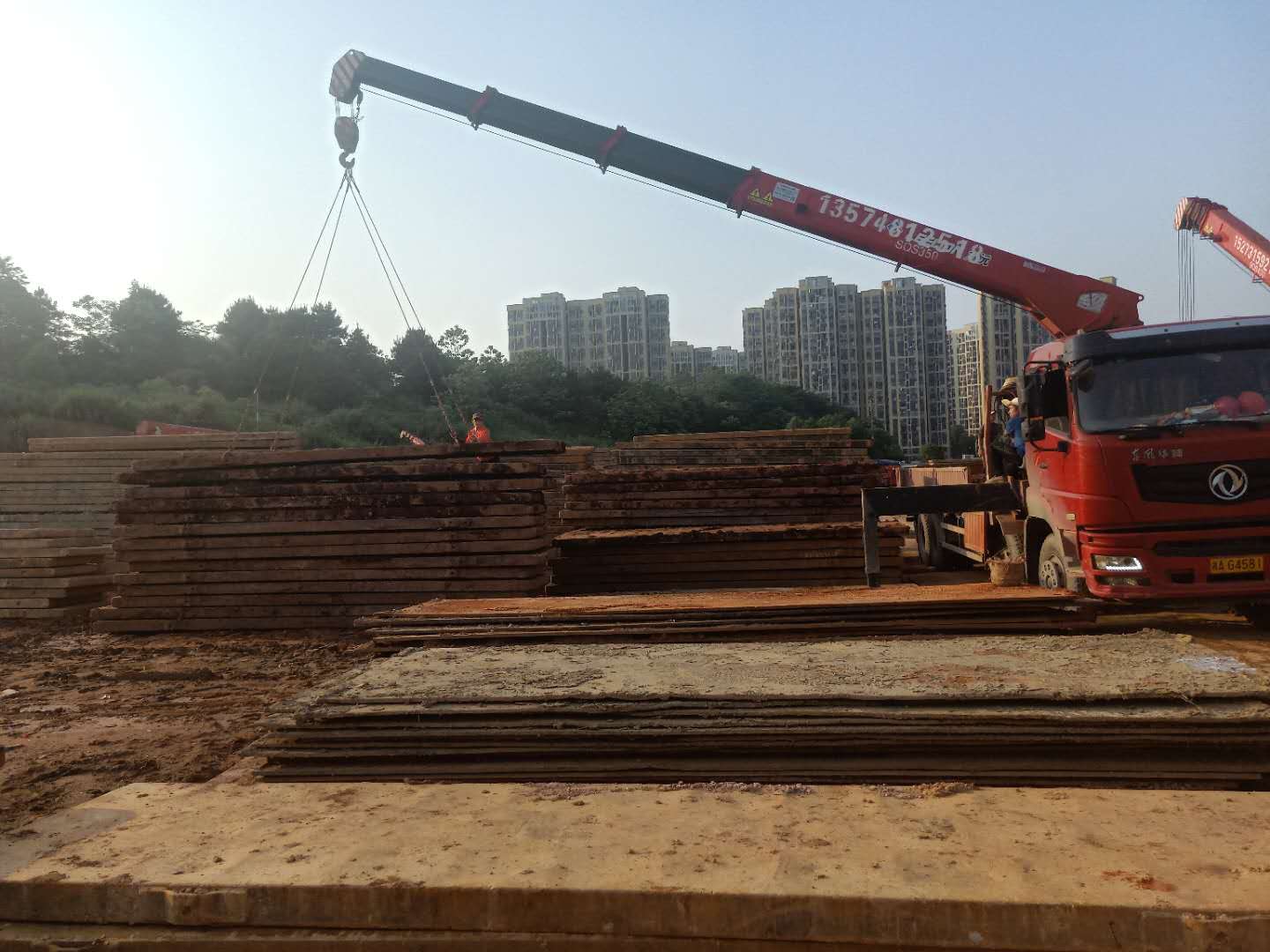 广州路基箱租赁出租公司提供高质量钢板出租