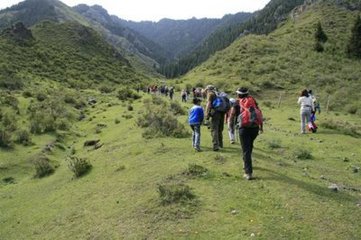 长治野外拓展训练基地—灵活运用户外徒步暴走小技巧