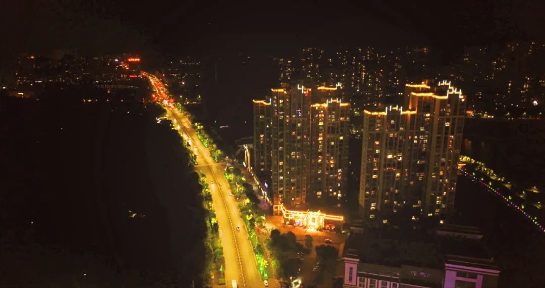 湖南郴州通过夜景亮化提质开启夜间“美颜”模式