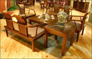 云南藤木制品厂提供各种木制家具