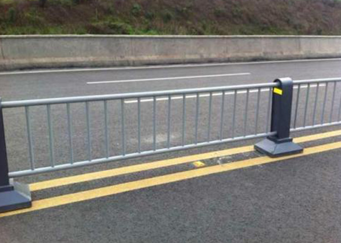 道路护栏的安装的原则问题