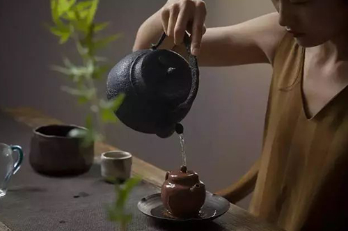 茶要好茶、器要雅器、茶点要精细