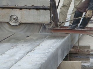 乌鲁木齐切割公司来叙说混凝土无水切割优势有哪些?