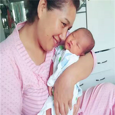 新疆母婴护理公司为您浅析母乳的情感作用
