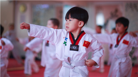 新疆跆拳道培训班老师讲解快速学习的三大要领