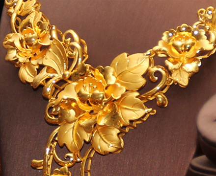 新疆黄金首饰回收和新疆黄金首饰回收对于饰品的一些搭配原则