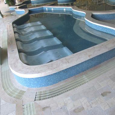 驻马店游泳池设计公司为你介绍什么是移动式游泳池