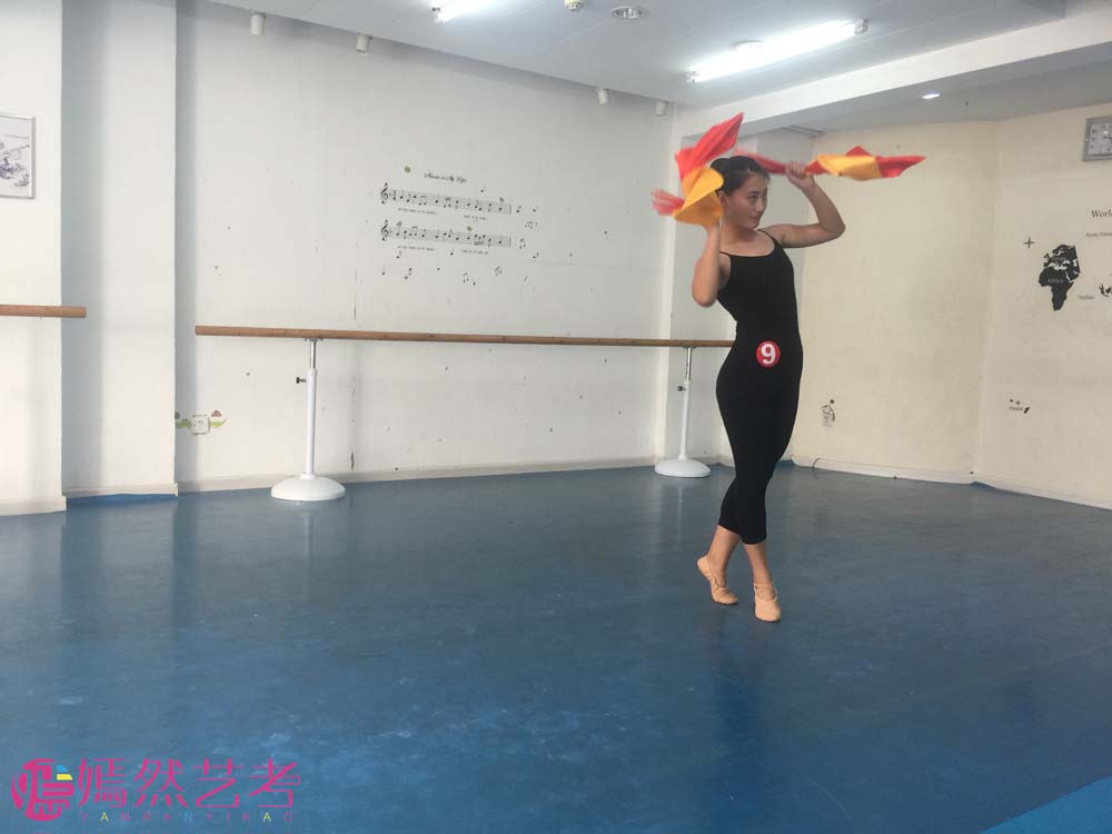 北京舞蹈艺考拉丁舞基本步的重要性