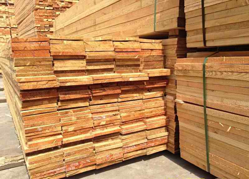 为什么要在建筑木方上上漆新疆防腐木材厂家来跟你浅述