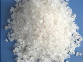 新疆融雪剂厂家教您如何鉴别氯化镁的质量