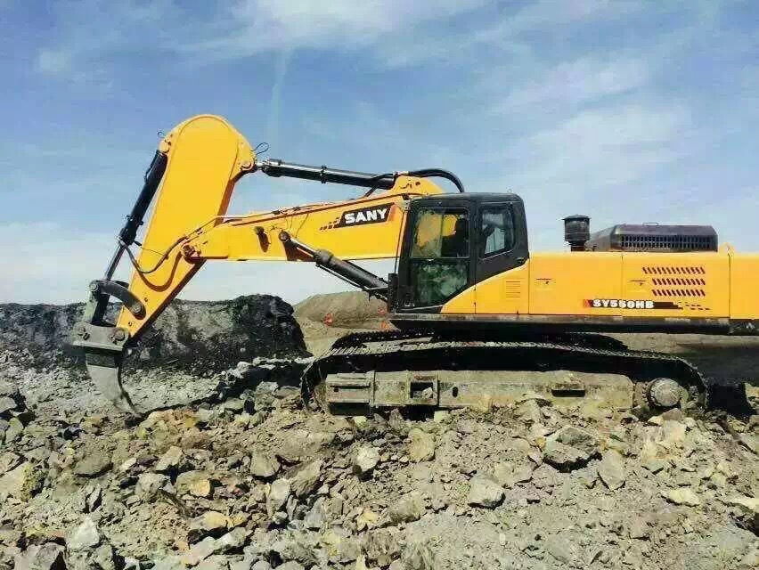 新疆土石方工程中挖掘机加长臂发展分析