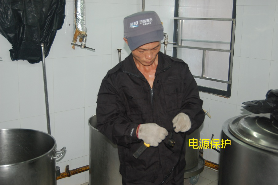 乌鲁木齐二次供水设备清洗安装的漏氟检验法全面来袭
