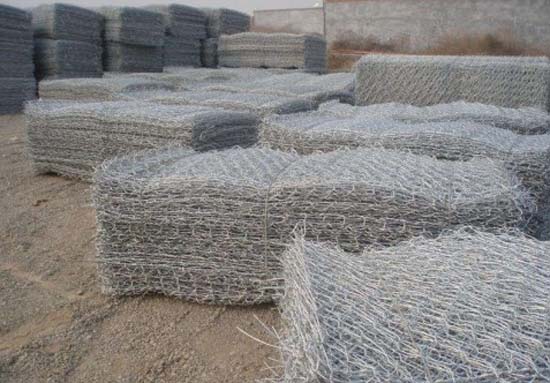 新疆不锈钢丝网和新疆格宾网中镍的化学成分提升了筛网的抗腐蚀性