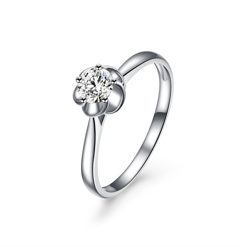 新疆戴欧妮钻石的保养一般您不问是不会说的新疆结婚戒指
